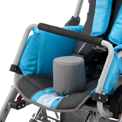 Кресло-коляска для инвалидов Н 006